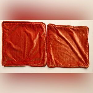 Vintage 2 Velvet Crushed Orange Rust Cushion
Pillow Covers 20”